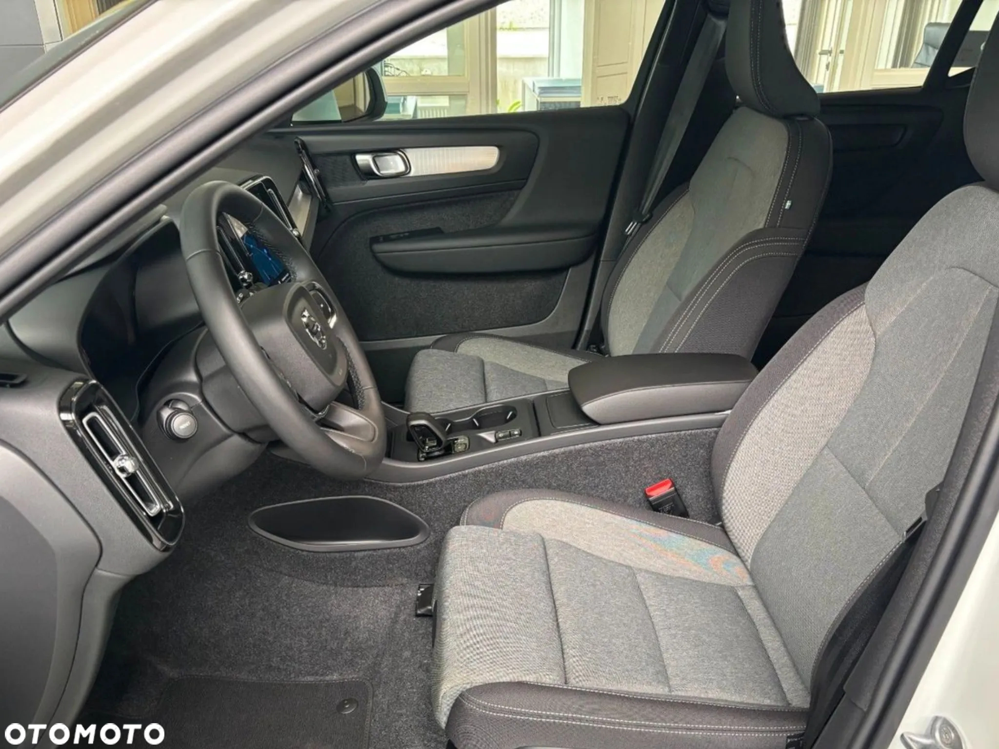 Volvo XC 40 B3 Core - 8