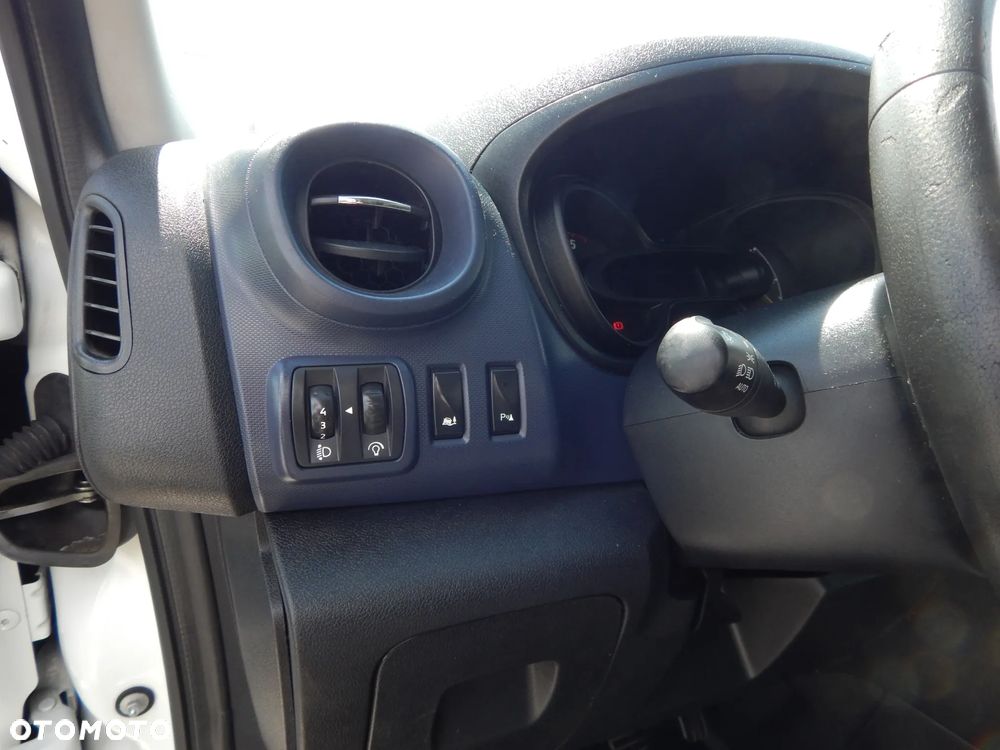Opel Vivaro 1,6 CDTI Long  5-Osobowy Brygadówka - 14