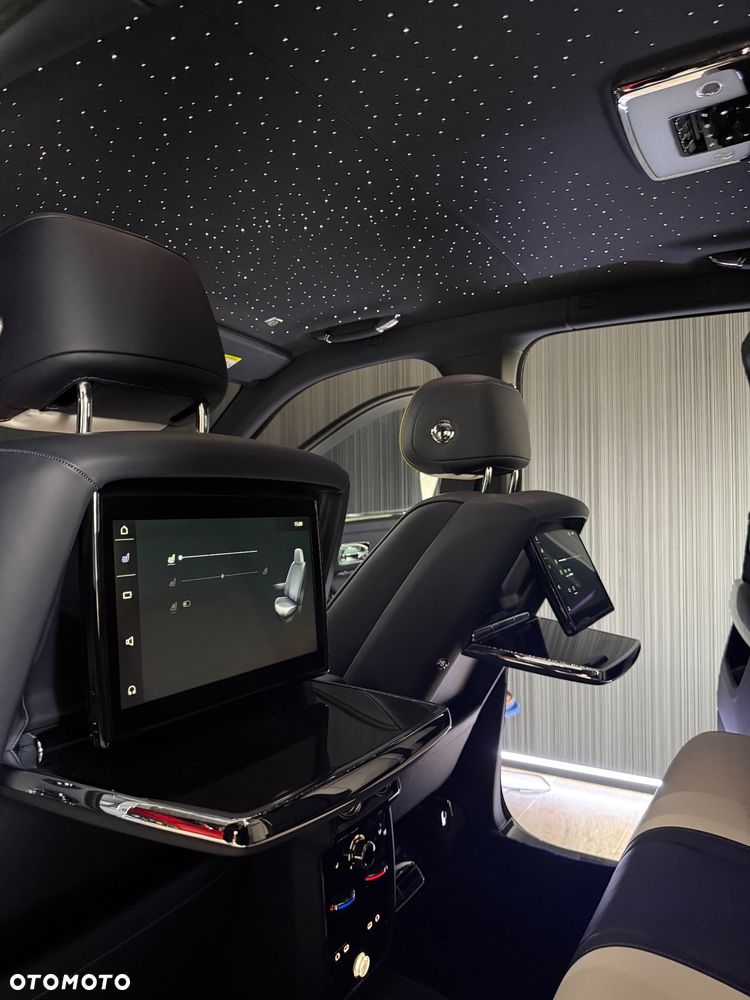 Rolls-Royce Cullinan - 13