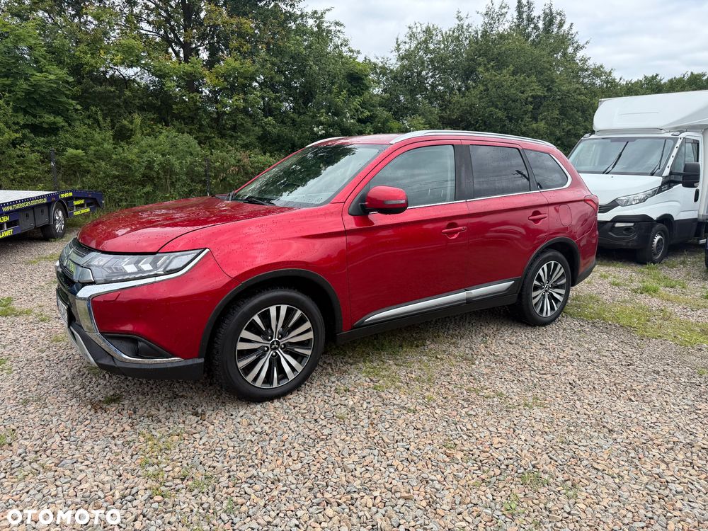 Mitsubishi Outlander 2.0 Intense + Navi 4WD CVT - 18