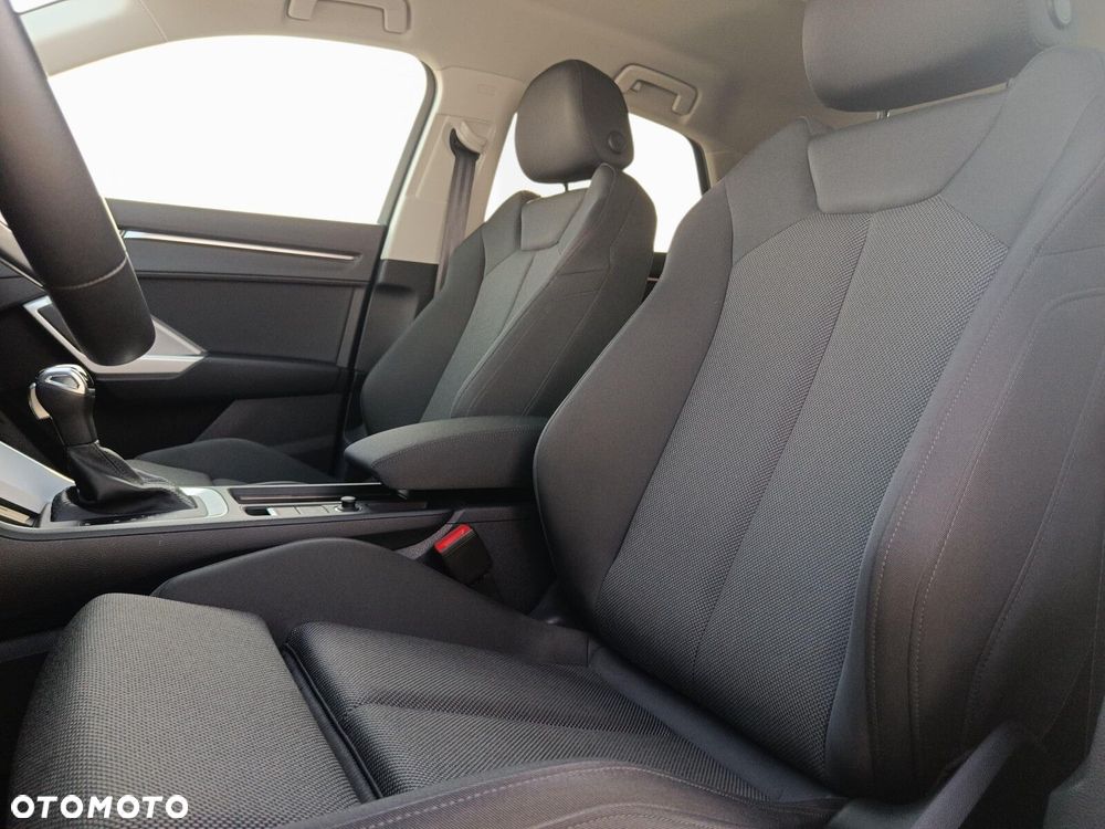 Audi Q3 Sportback - 16