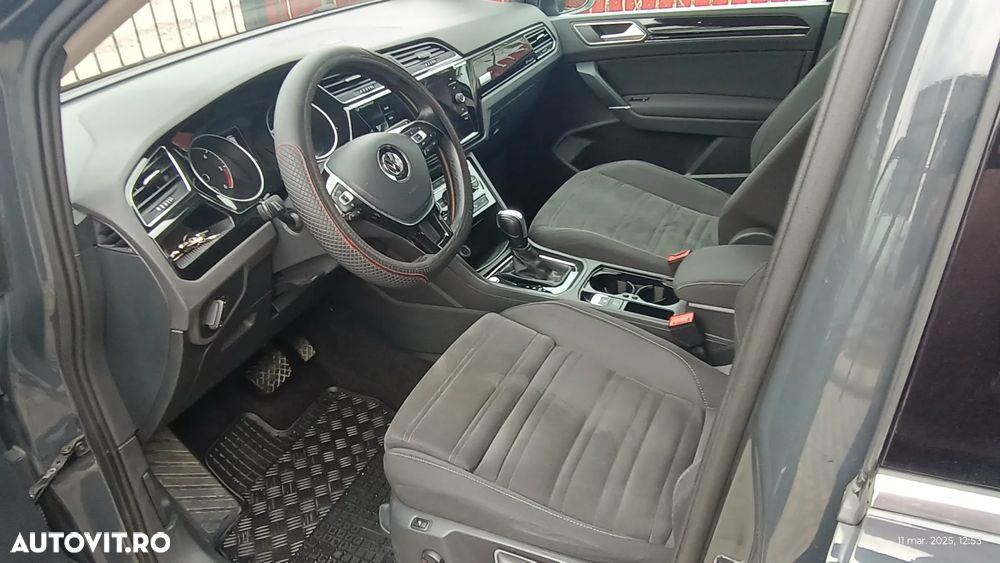 Volkswagen Touran 2.0 TDI EVO DSG Highline - 8