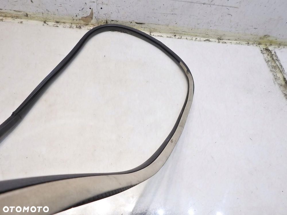 USZCZELKA DRZWI PRAWY PRZÓD RENAULT LATITUDE - 3