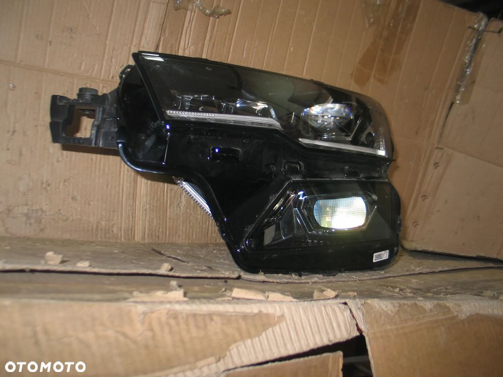 lampa lewy przod skoda karoq lift 21r- 57B941035B - 6