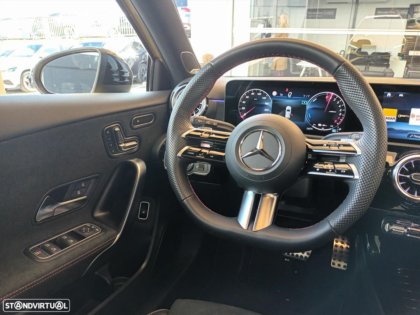 Mercedes-Benz A 250 e AMG Line - 19
