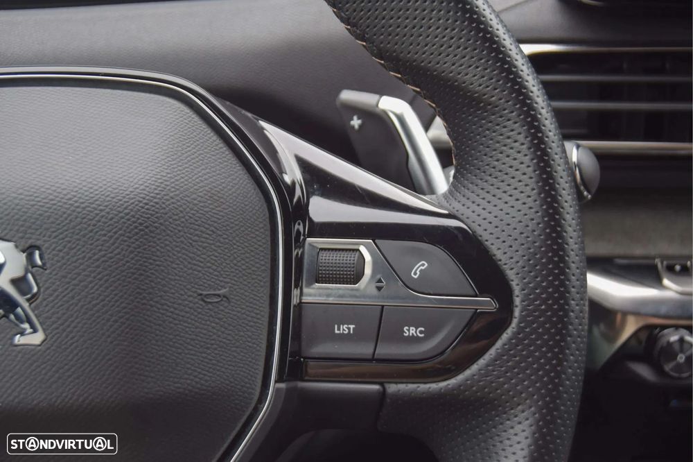 Peugeot 3008 1.6 Hybrid GT e-EAT8 - 17