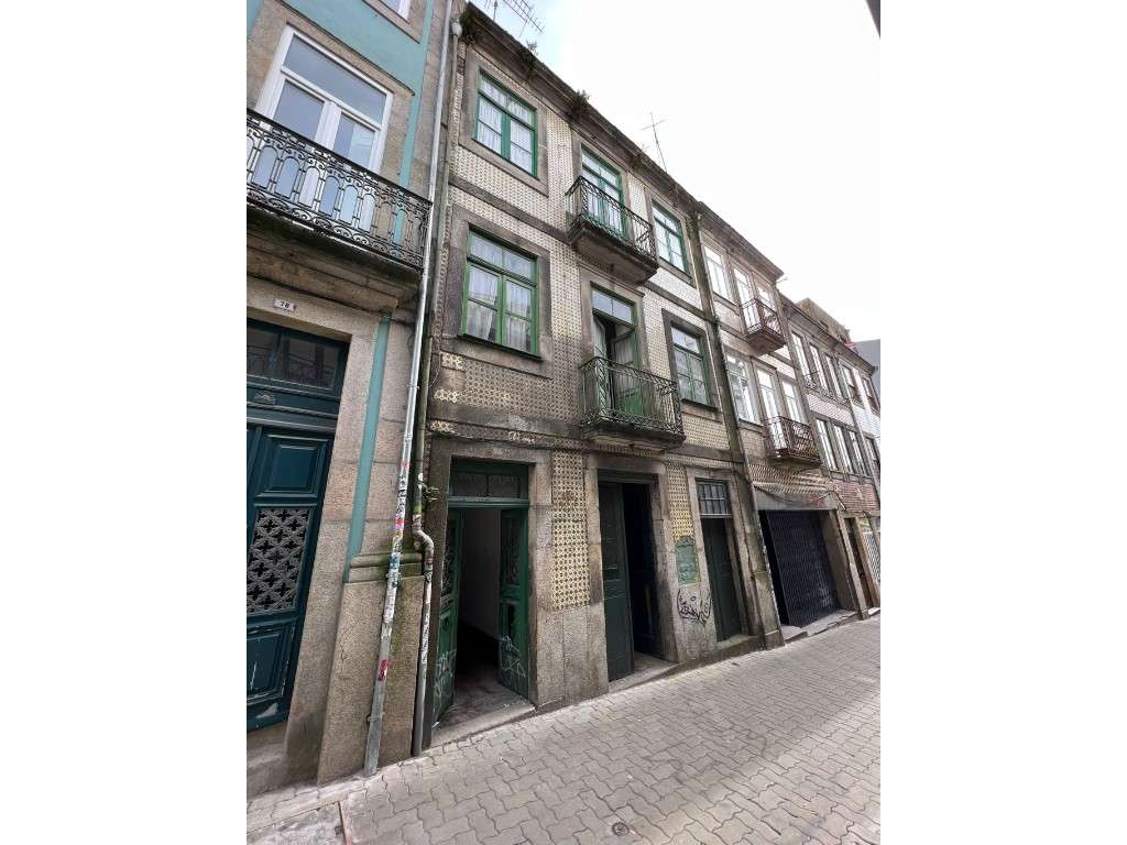 Prédio para reabilitação | 4 Pisos | 6 apartamentos | Loja | Cedofe... - Grande imagem: 2/20