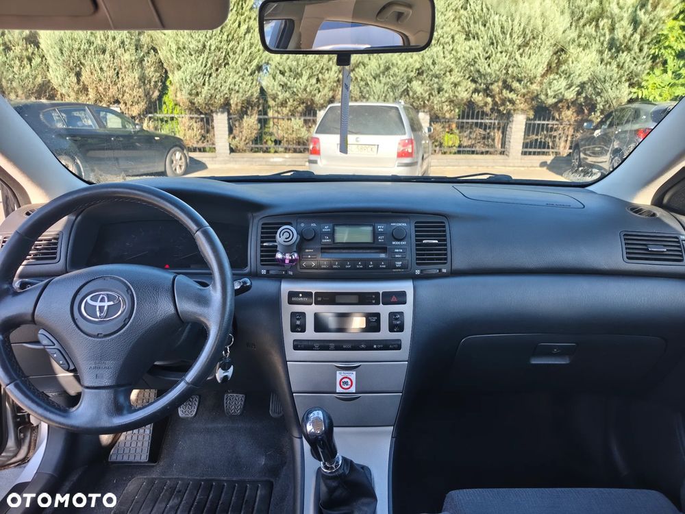 Toyota Corolla - 9