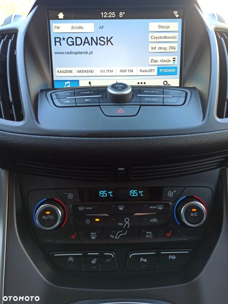 Ford Kuga - 28