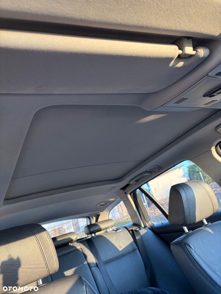 BMW Seria 3 325i - 12