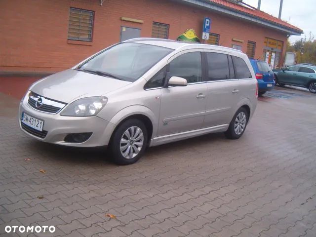 Opel Zafira - 2