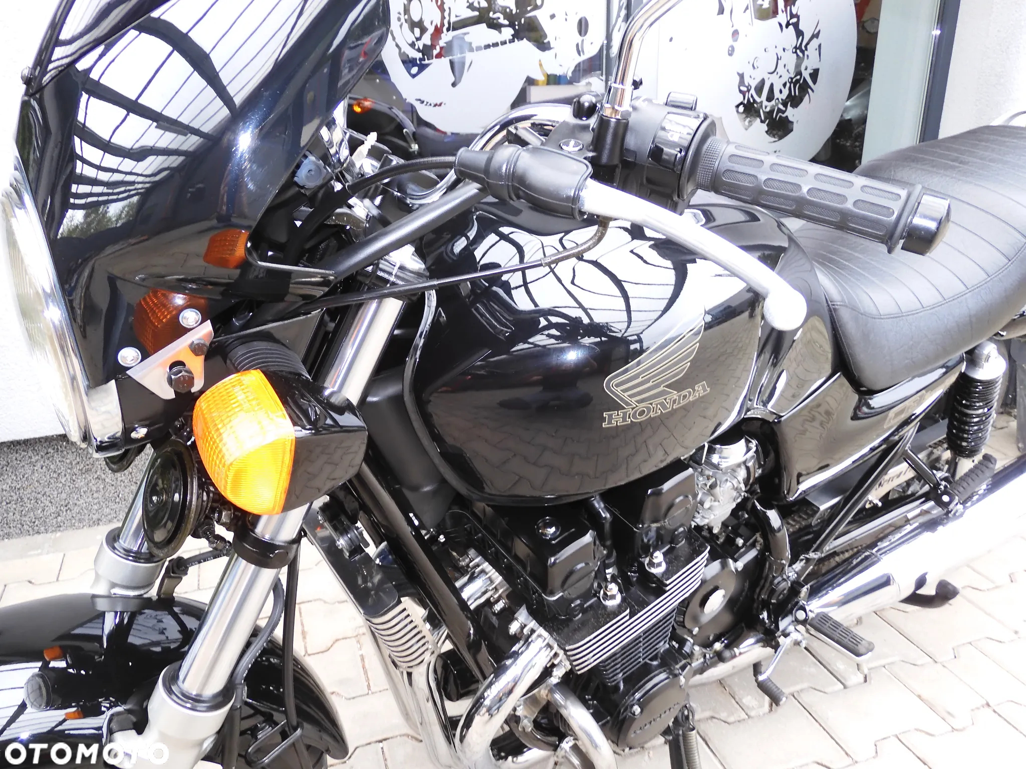 Honda CB - 22
