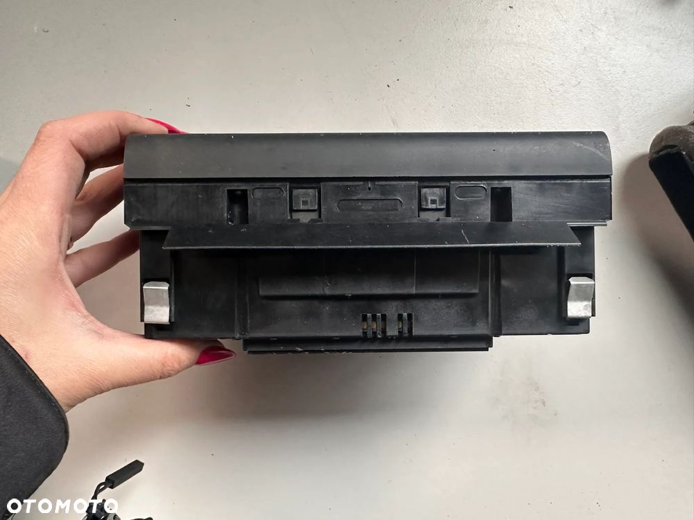 Panel klimatyzacji Audi A3 8P 8P0820043F - 7