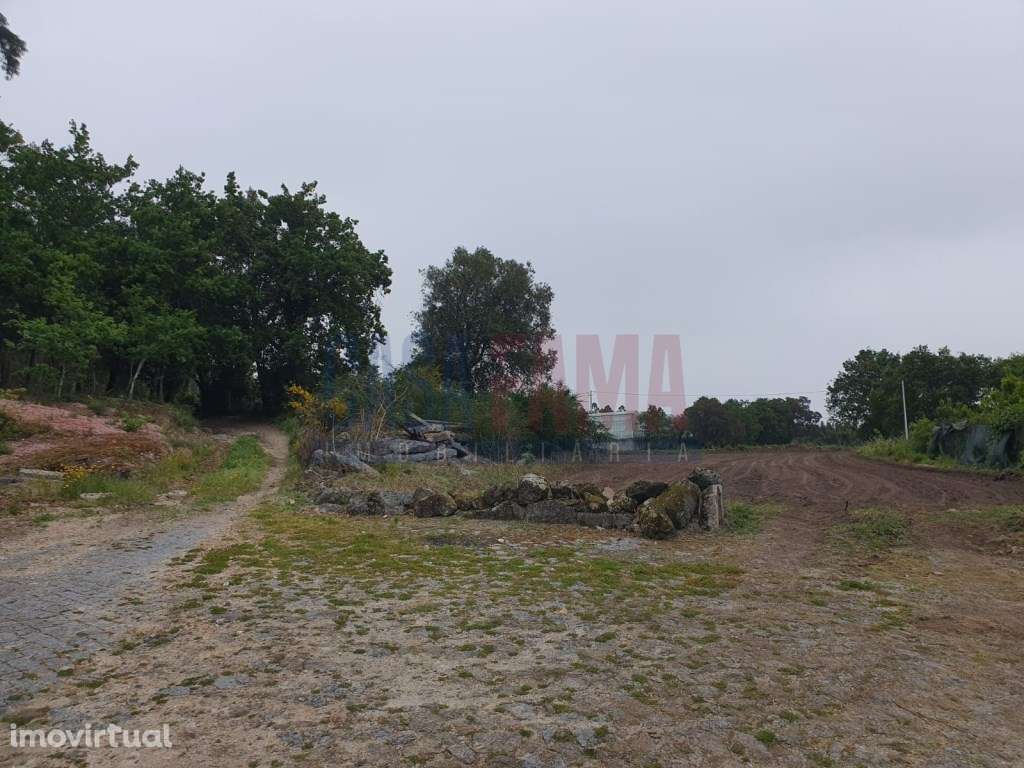 Terreno de construção em Carvalhos - Barcelos - Grande imagem: 2/6