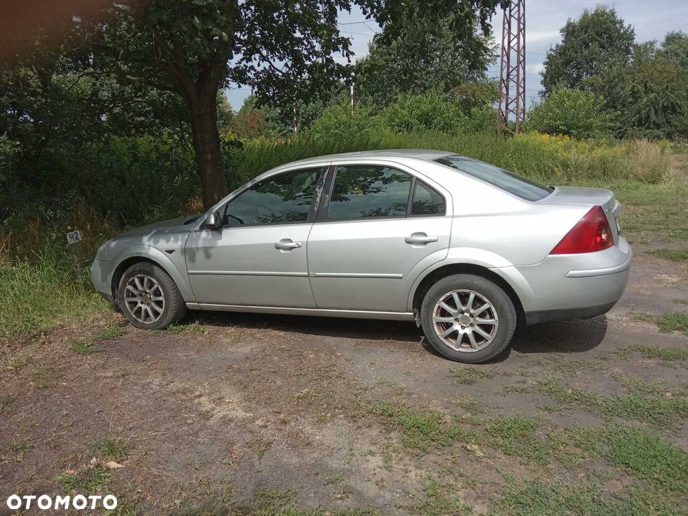 Ford Mondeo - 8