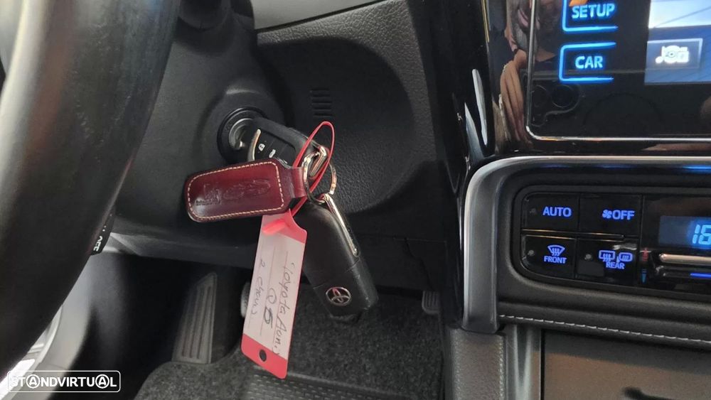 Toyota Auris 1.6 D-4D Exclusive+Navi - 50
