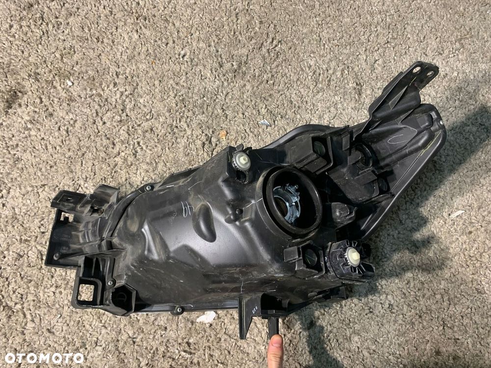 LAMPA PRAWA ZWYKŁA MAZDA 2 DJ DB5J-51030 - 9