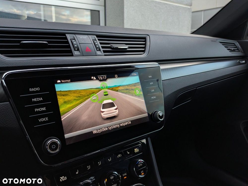 Skoda Superb 2.0 TSI 4x4 Sportline DSG - 25