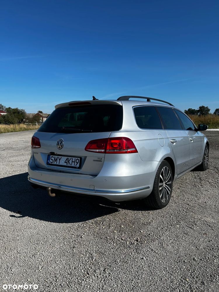 Volkswagen Passat 1.6 TDI Comfortline - 4