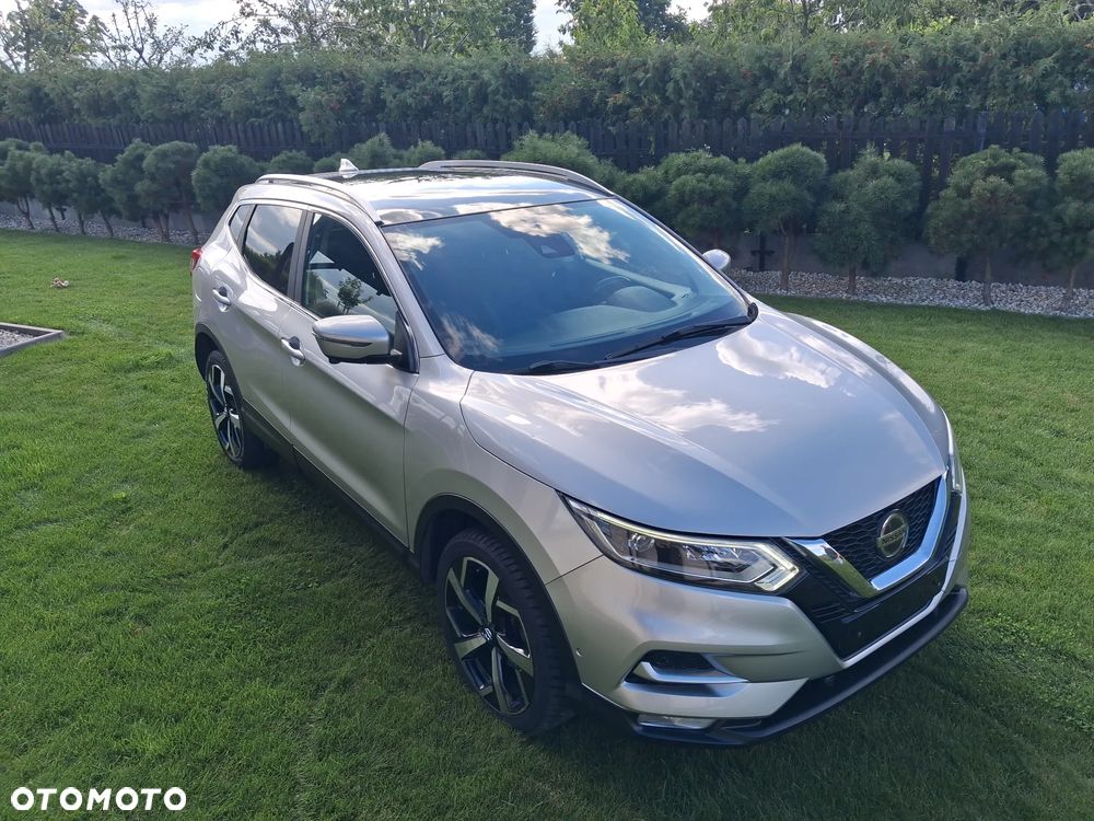 Nissan Qashqai 1.6 DCi Xtronic TEKNA - 2