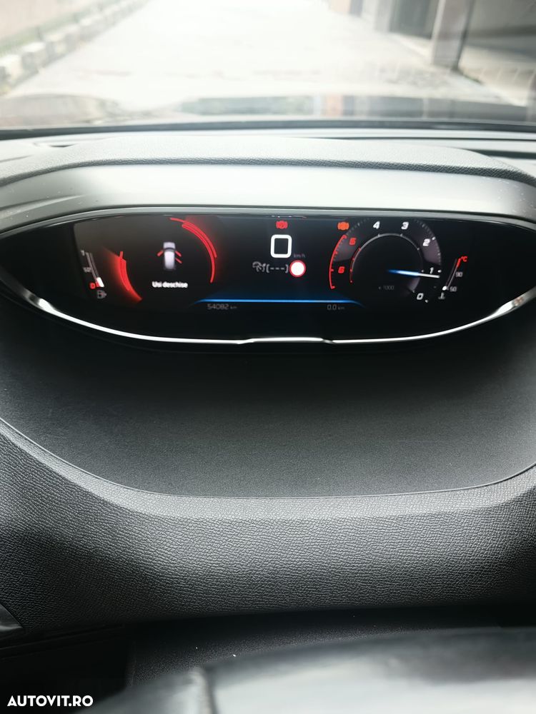 Peugeot 3008 1.5 BlueHDI 130 EAT8 Allure Pack - 3