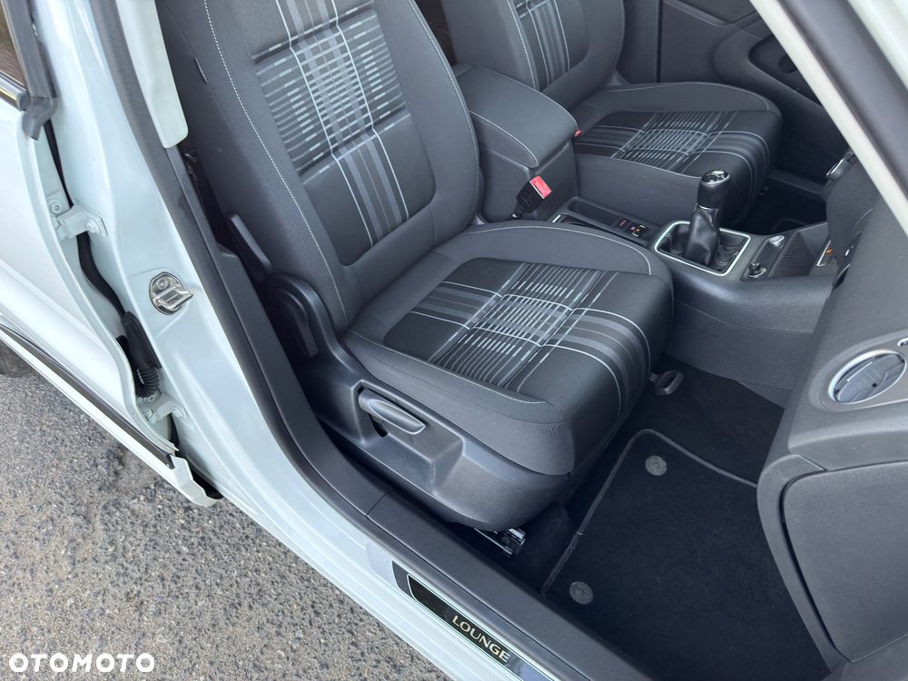 Volkswagen Tiguan 2.0 TDI DPF BlueMotion Technology Lounge Sport & Style - 27