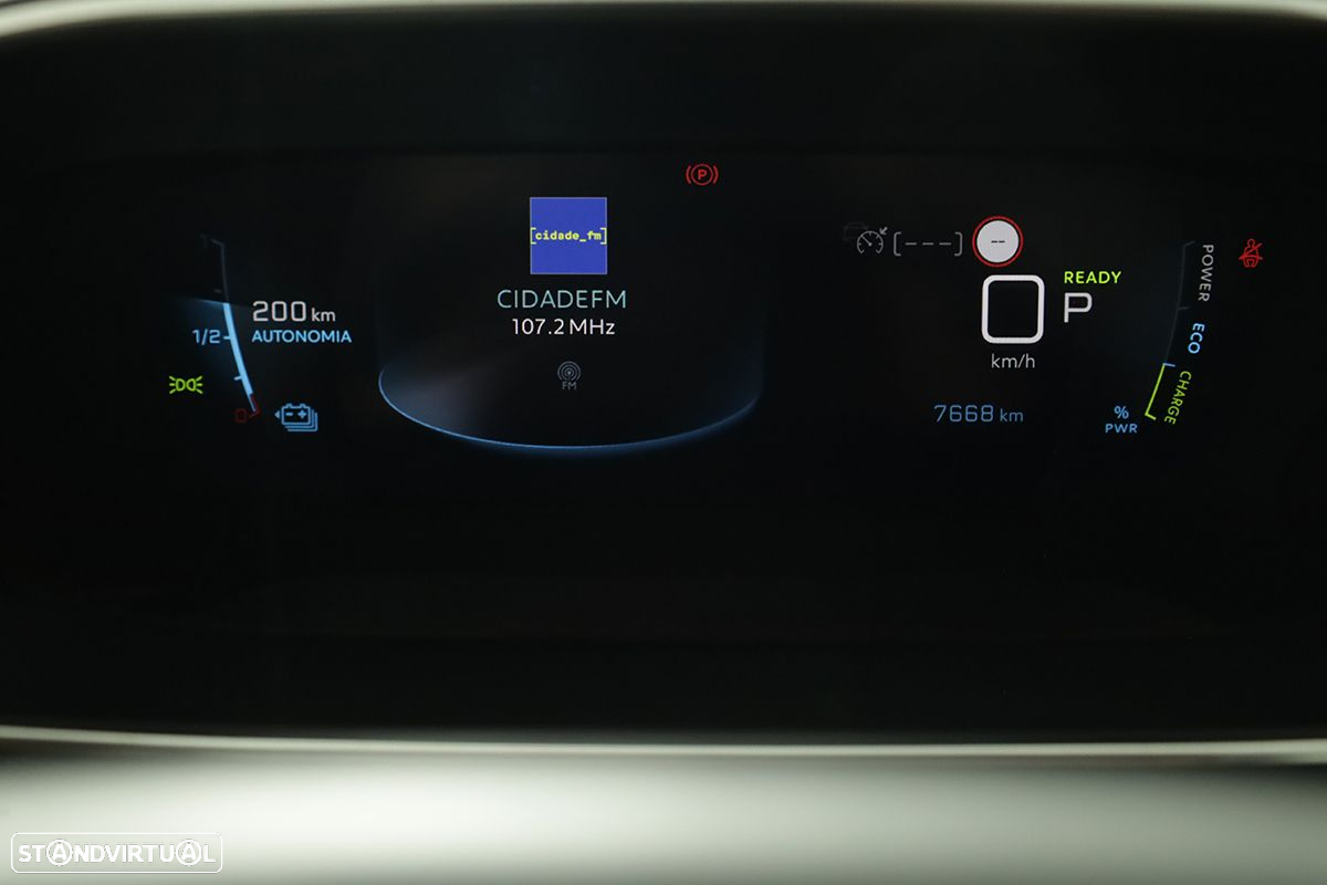 Peugeot e-2008 50 kWh GT - 18