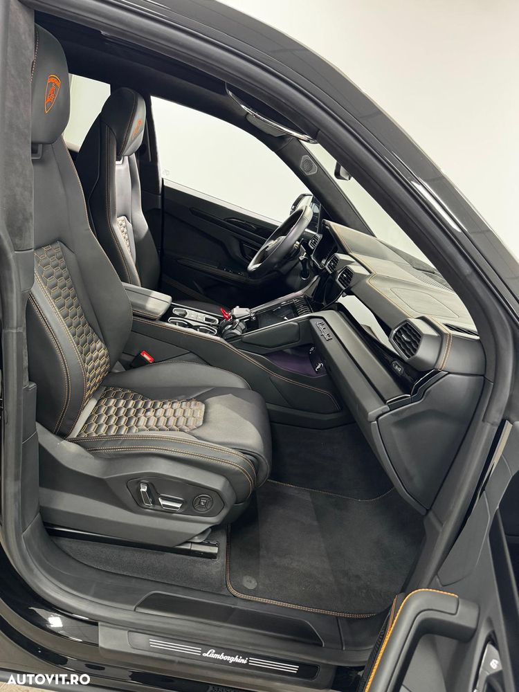 Lamborghini URUS - 22