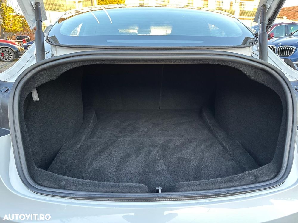 Tesla Model 3 Standard Reichweite Plus Hinterradantrieb - 35