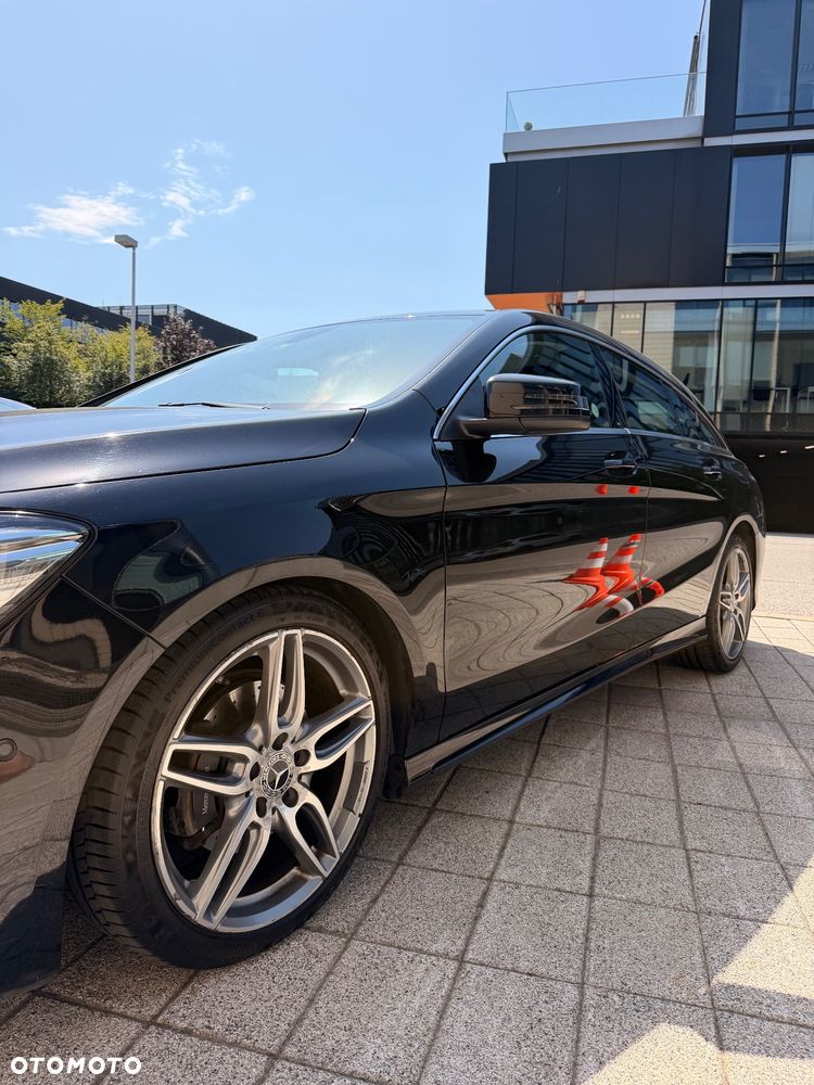 Mercedes-Benz CLA 200 7G-DCT AMG Line - 20