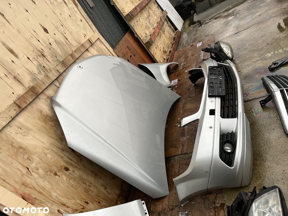 Mercedes w204 przód kompletny maska grill gril lampy lusterko c775 błotnik przedni prawy lewy przód zbiorniczek spryskiwaczy zderzak przedni pdc klapa bagażnika zderzak tył tylni lampa tył tylnią pas przedni kompletny z chłodnicami belka w204 c klasa próg zamek drzwi - 4