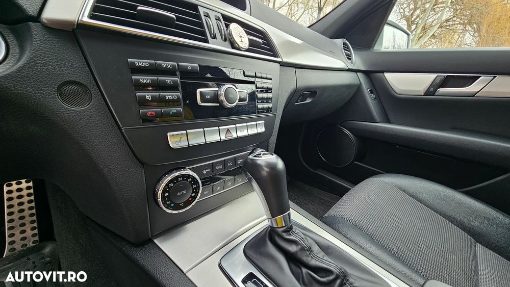 Mercedes-Benz C 250 CDI 7G-TRONIC Edition - 22