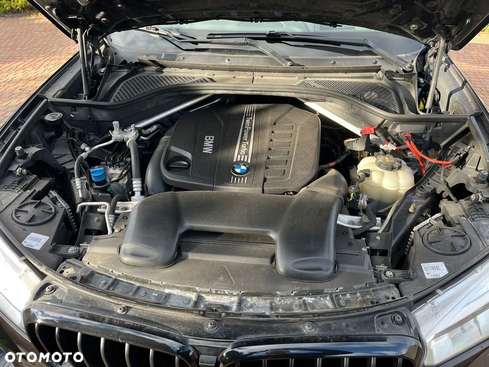 BMW X6 xDrive40d - 13