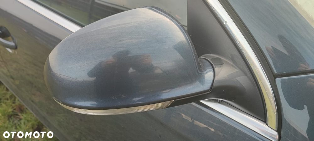 GOLF V KOMBI JETTA V LUSTERKO PRAWE 9 PIN SKŁADANE PODŚWIETLANE LC5F - 1