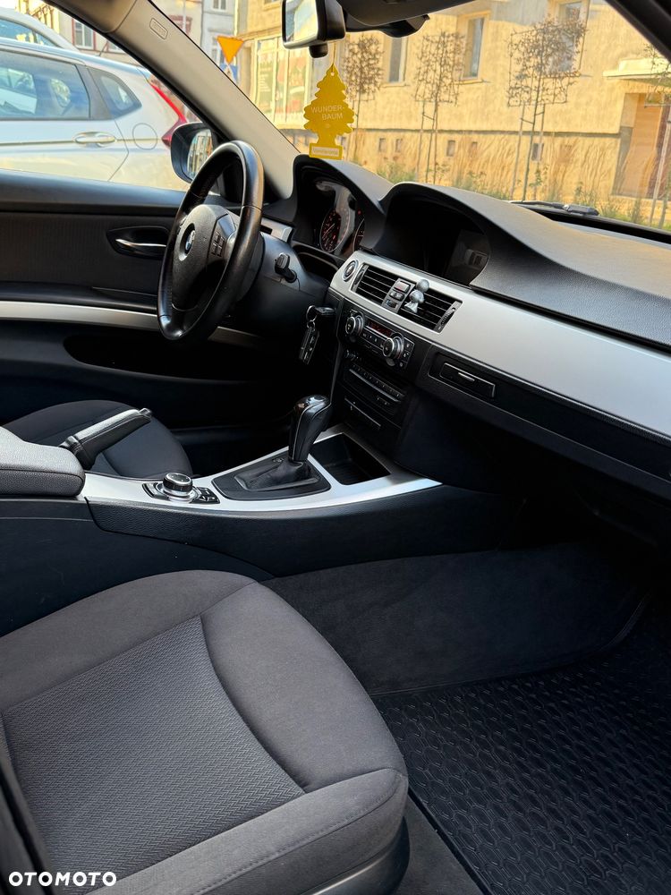 BMW Seria 3 - 23