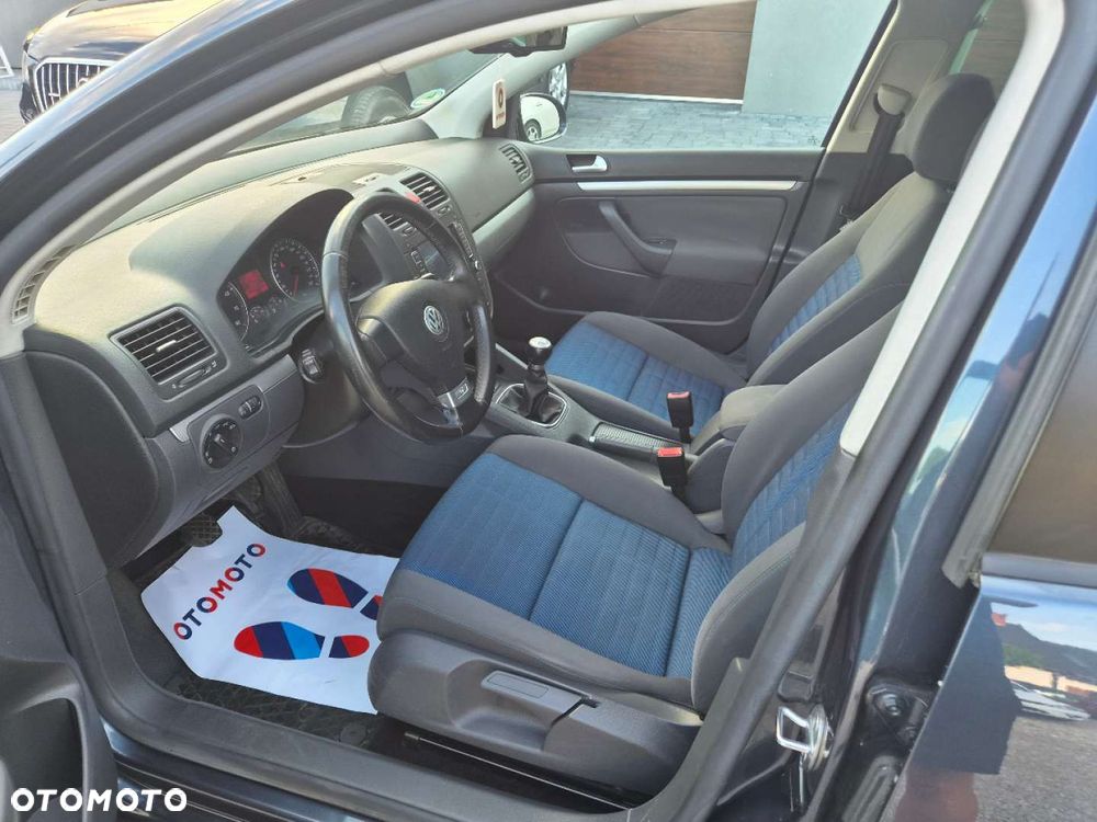 Volkswagen Golf - 15