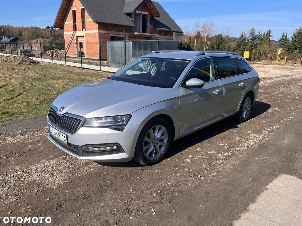 Skoda Superb 2.0 TDI SCR Ambition - 2