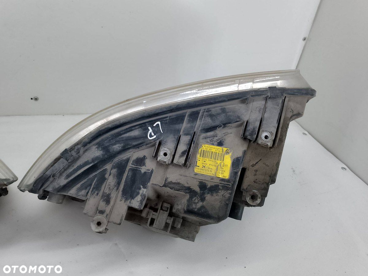 LAMPY PRZÓD KOMPLET VW TRANSPORTER T5 7H1941016N  7H1941015N 2.5 TDI - 5