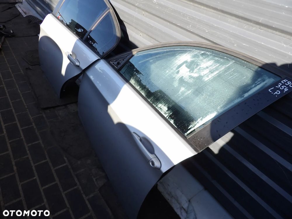 BMW - E90 - KOLOR 354 - DRZWI LEWY PRZÓD - EUROPA - 2