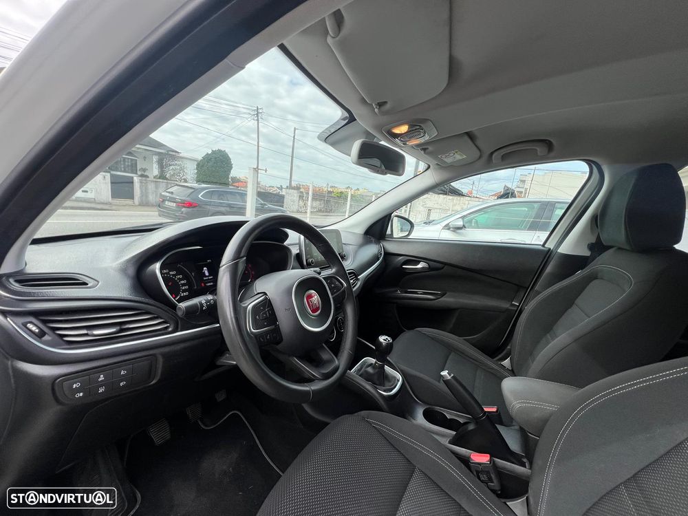 Fiat Tipo Station Wagon 1.3 M-Jet Lounge Tech - 10