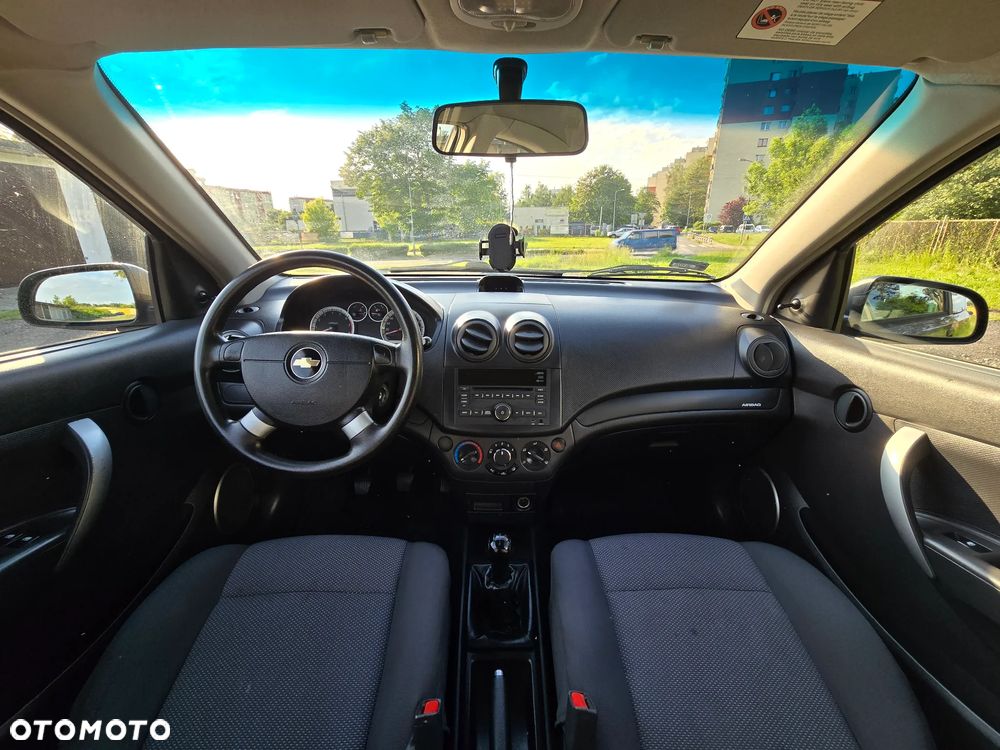 Chevrolet Aveo 1.2 16V LS - 11