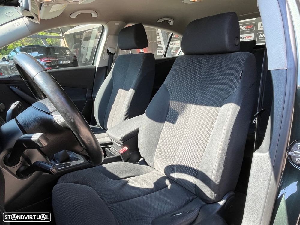 VW Passat 2.0 TDI Highline - 14
