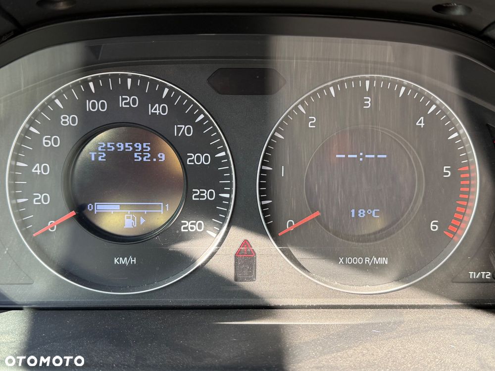 Volvo V70 2.0D Momentum - 18