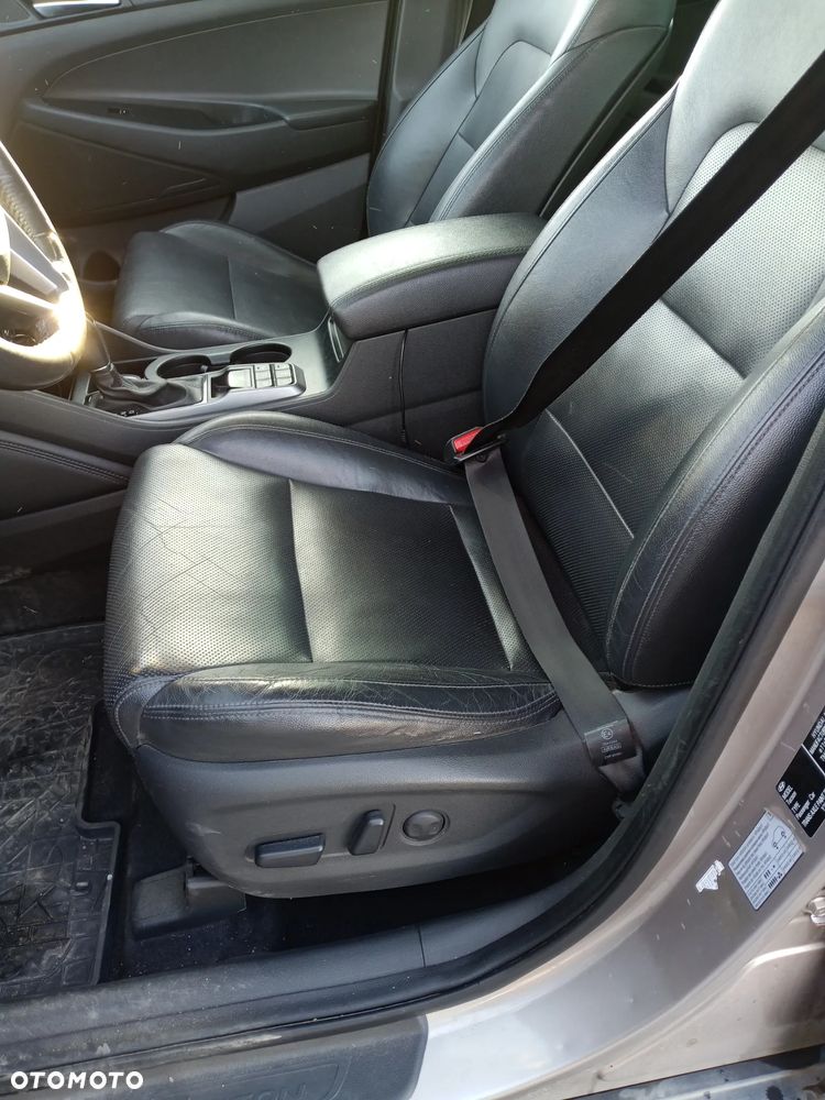 Hyundai Tucson 2.0 CRDI Premium 4WD - 12