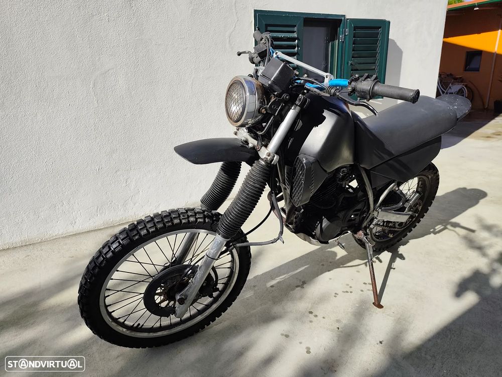 Yamaha XT 350 (3YT) - 9