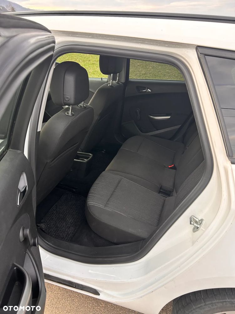 Opel Astra 1.7 CDTI - 12