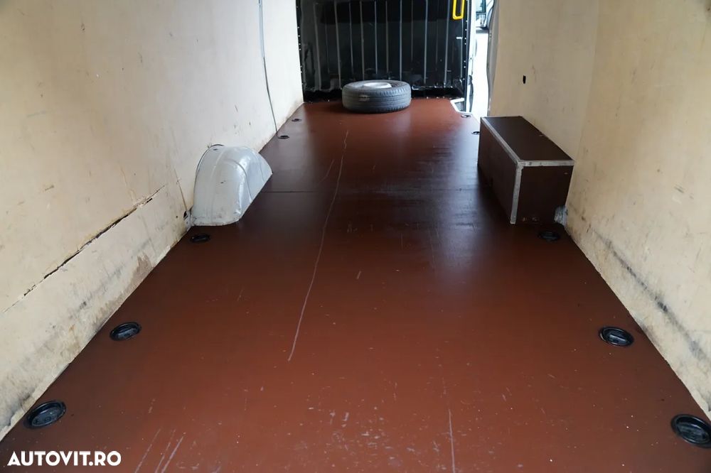 Iveco DAILY 35-180 / 4.7 m TIN / FURGONĂ / HI-MATIC / IMPORTAT - 21