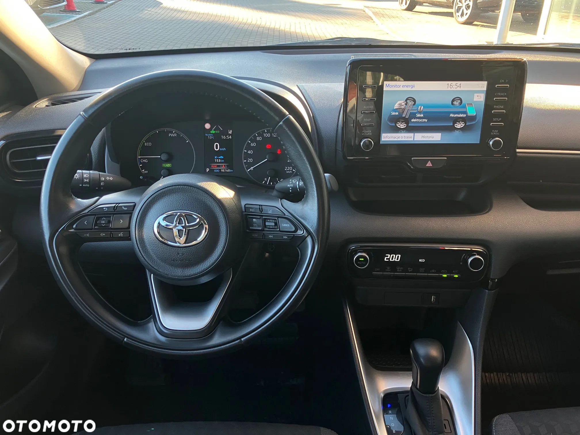 Toyota Yaris Hybrid 1.5 Comfort - 18