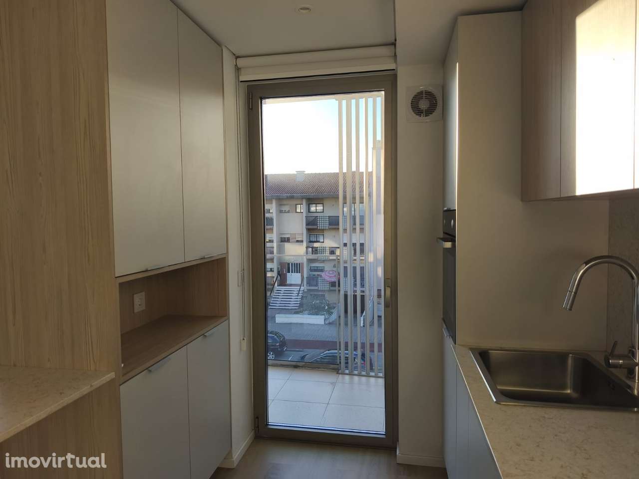 Apartamento T2 novo - Praia da Barra. - Grande imagem: 4/25