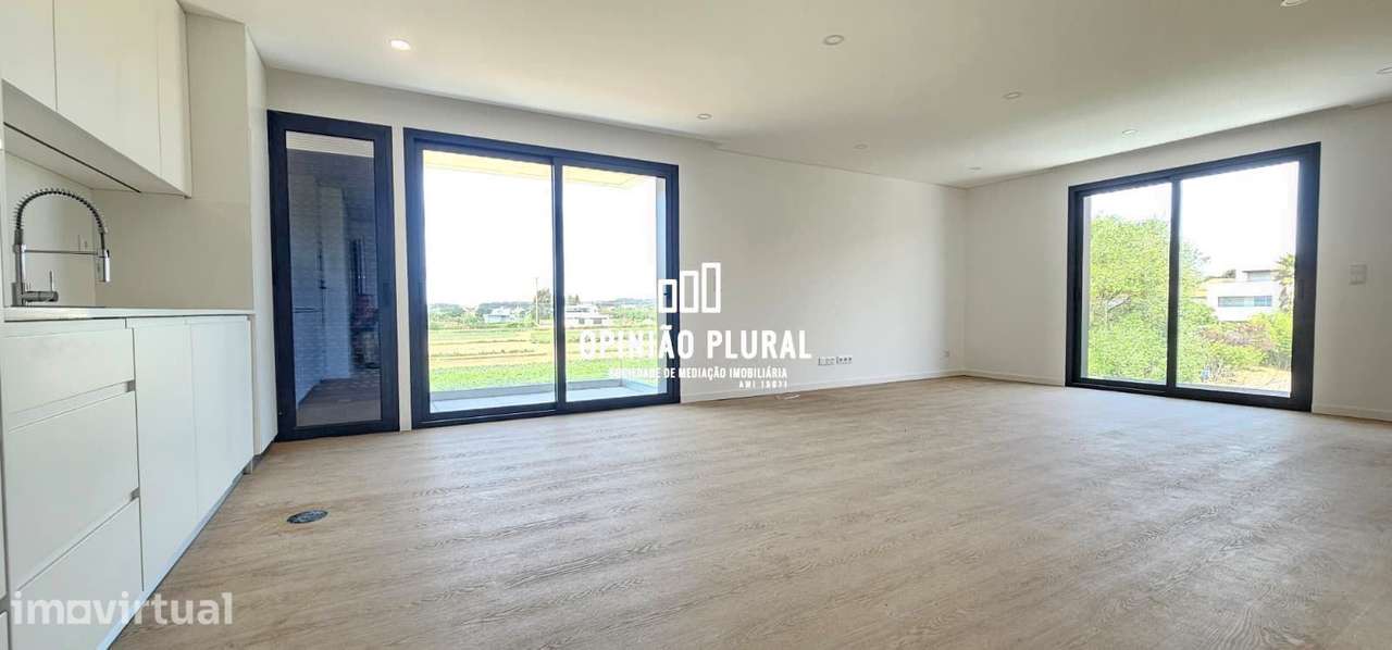 Moderno Duplex T4 em Valadares: Conforto e Estilo - Grande imagem: 3/33